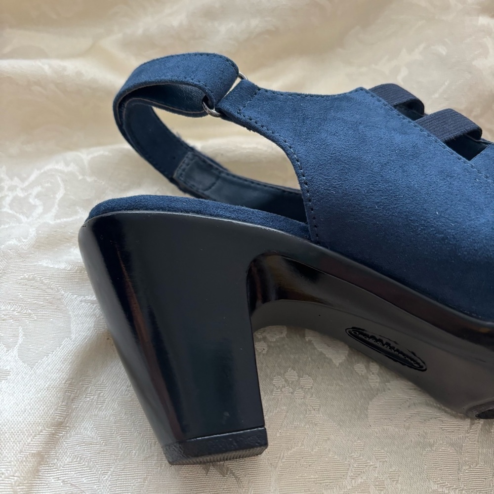 NWOT Croft & Barrow Shay Ortholite Navy Blue Caged Heels, Size 9.5 - Picture 10 of 15